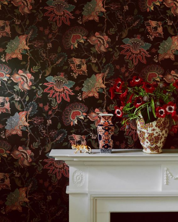 Vintage floral wallpaper in black botanical style