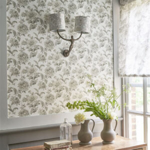 oom shot of English Garden Floral wallpaper