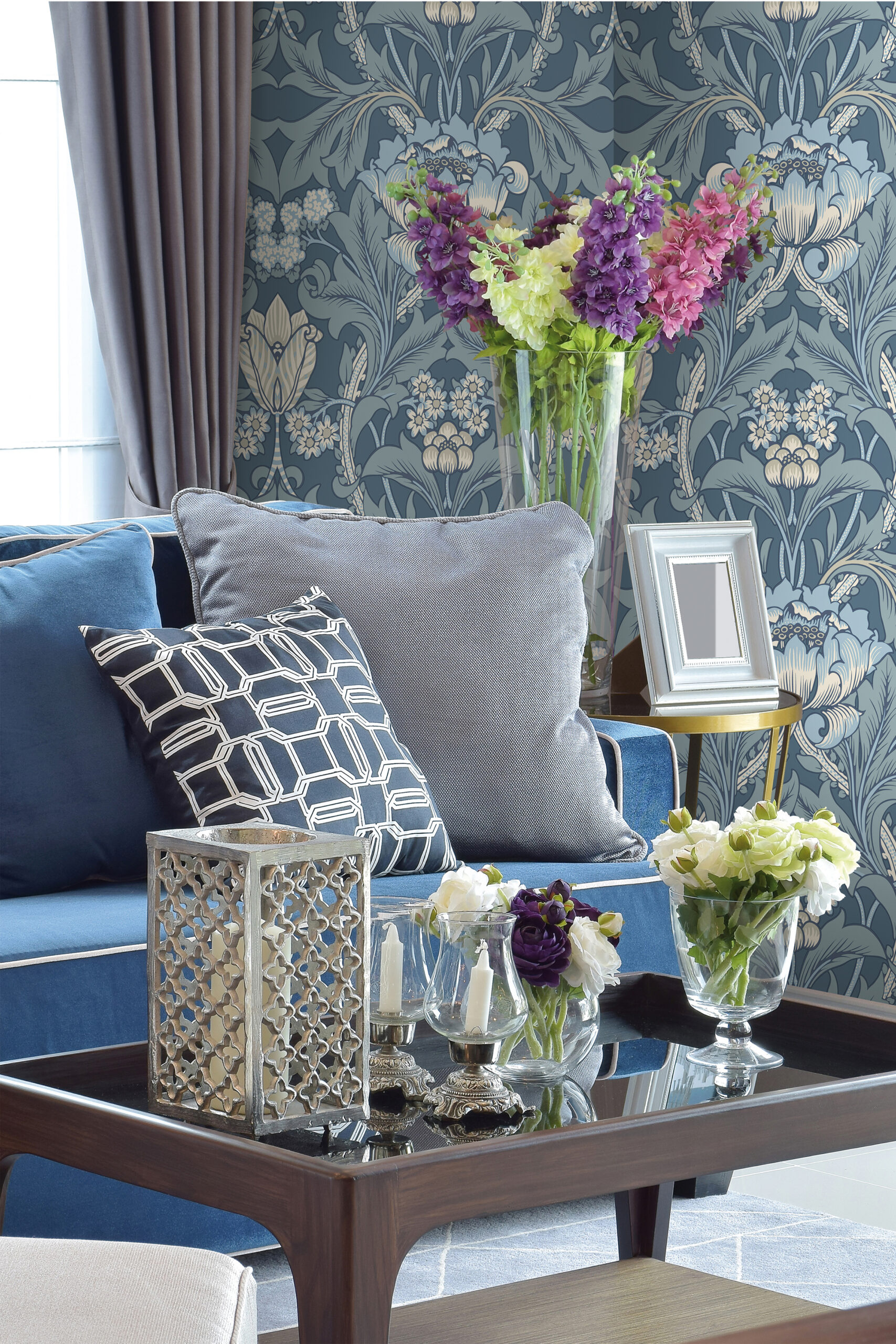 William Morris Bold Floral - Image 3