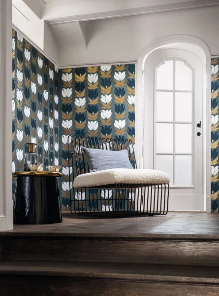 Dauphine floral wallpaper in a modern living room