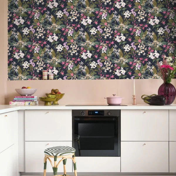 Jasmine Dream Fushcia wallpaper in a kitchen