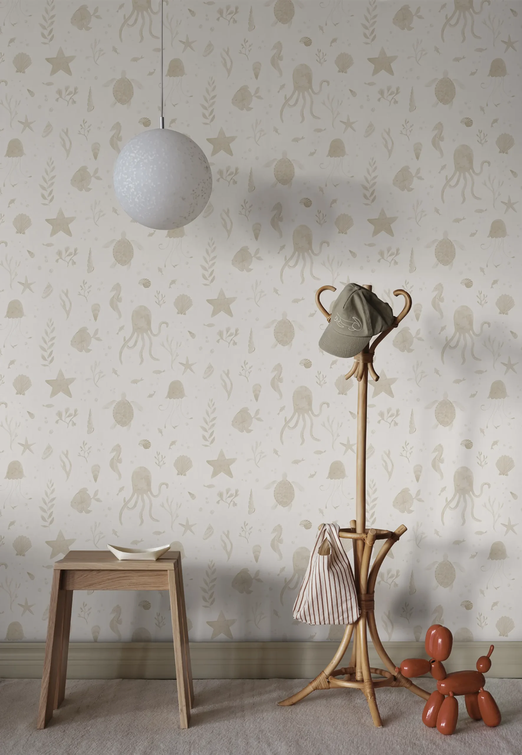 Kids wallpaper in beige with underwater sealife